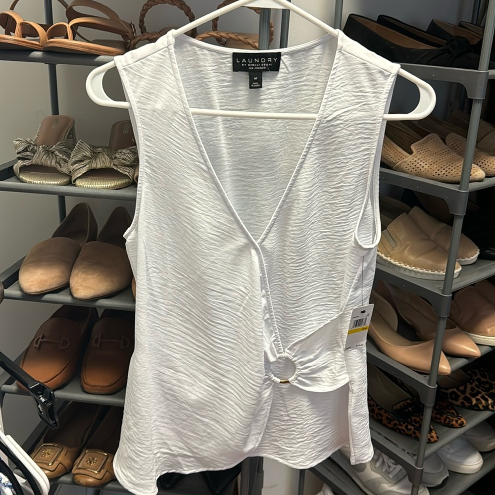 NWT Laundry by Shelli segal white blouse